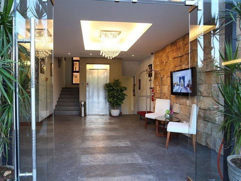 Monoberge Hotel Byblos Exteriör bild